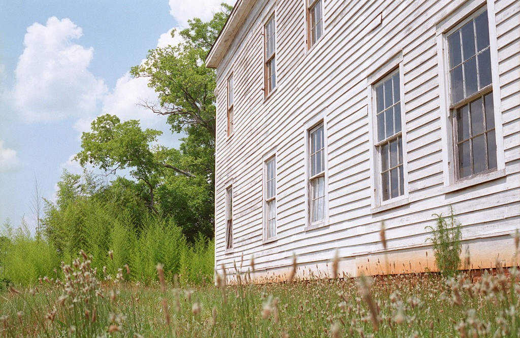 Akin recorded this elegiac image of an abandoned house near Albany, Georgia, on his travels in the American south. The photo also possesses echoes of Walker Evans.