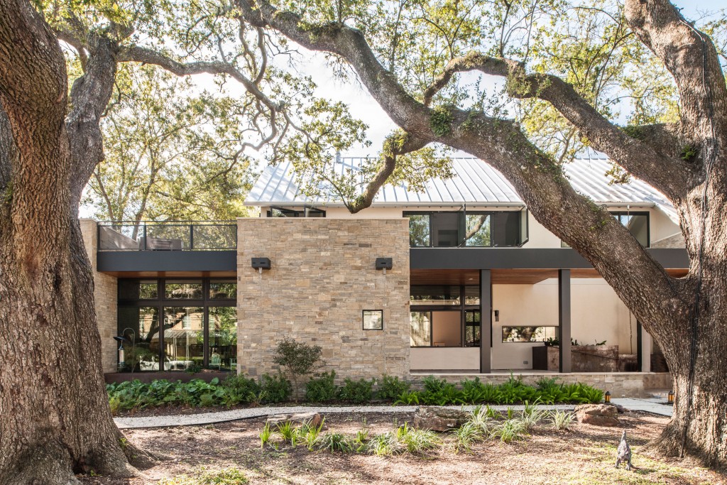 4523 Teas (ticket sales location); Natalye Appel + Associates Architects, 2015; Landscape by RH Factor. (Photo by Paul Hester)