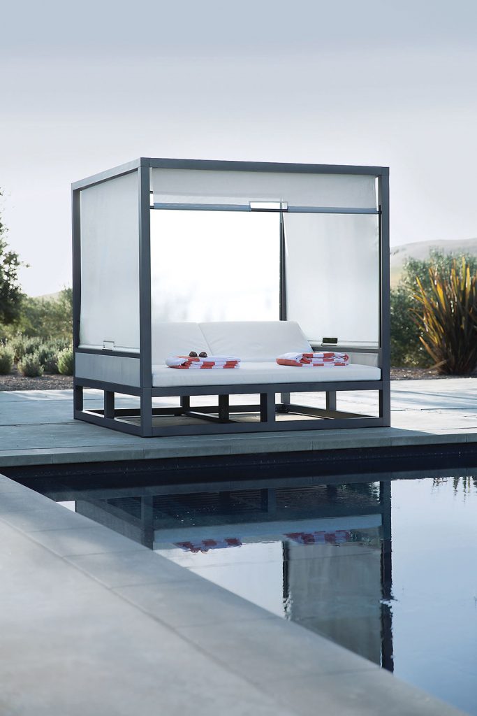 Duo cabana, at Janus et Cie