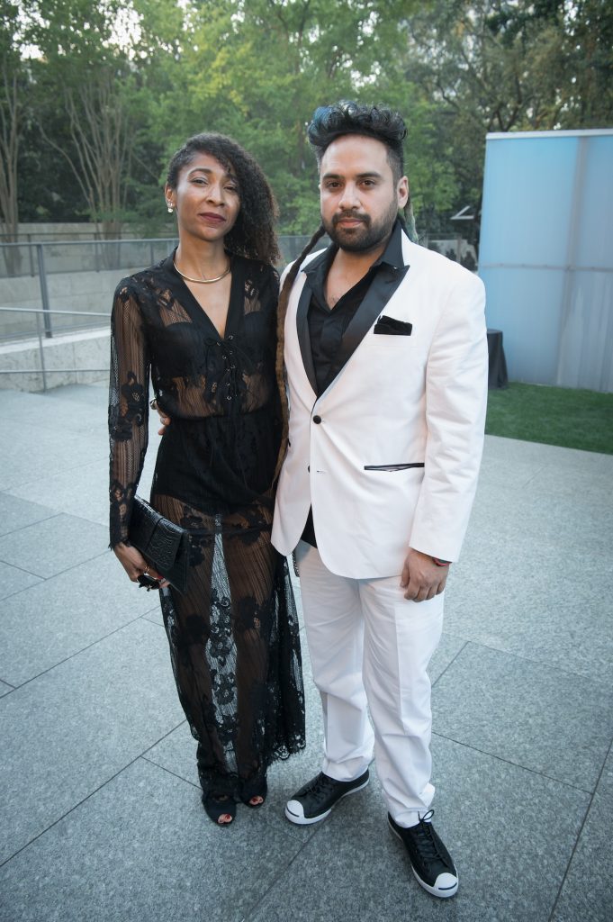 Lauren Woods, Ricardo Paniagua