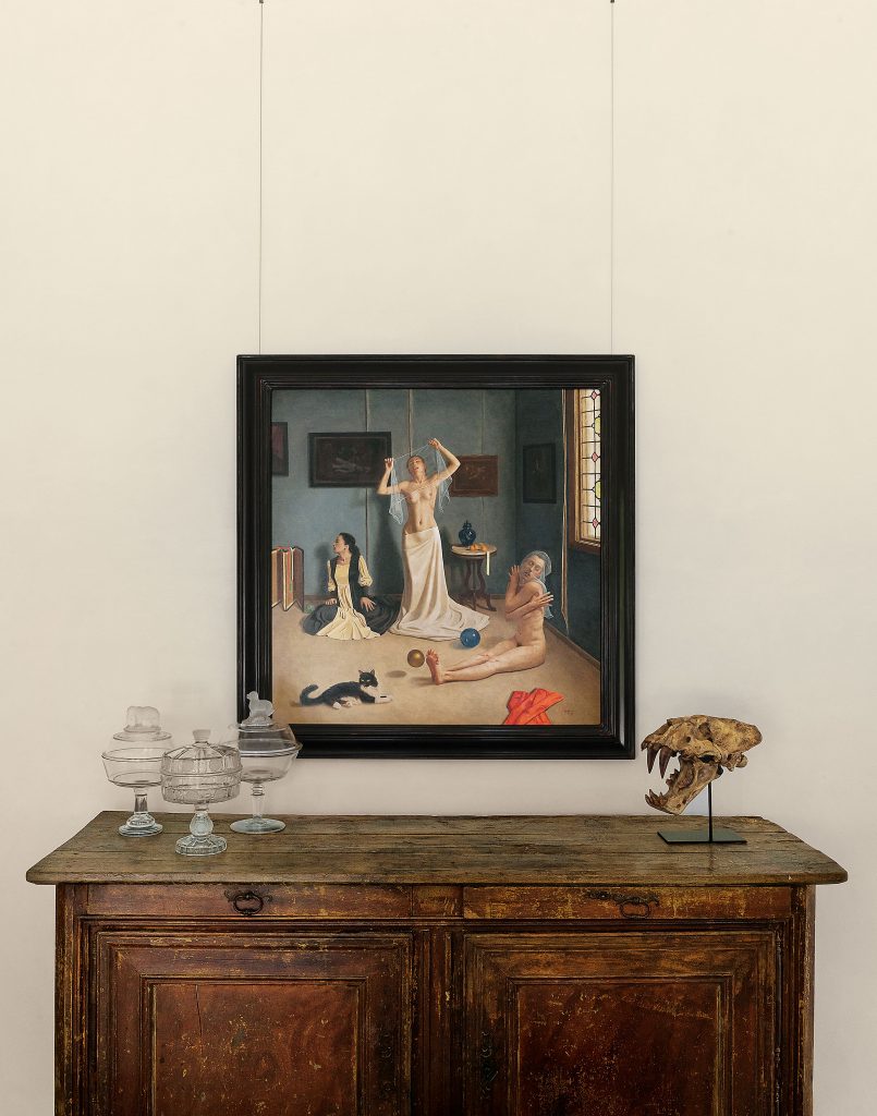 Antique French buffet from Chateau Domingue. Covered-glass footed compotes purchased from Jerry Spencer, “whose vast collection graced all the Houston antique shows until his death several years ago,” Lauren recalls. A saber-toothed tiger skull lends a note of Surrealism, as does the painting by Dan Griggs, a New Mexico artist.