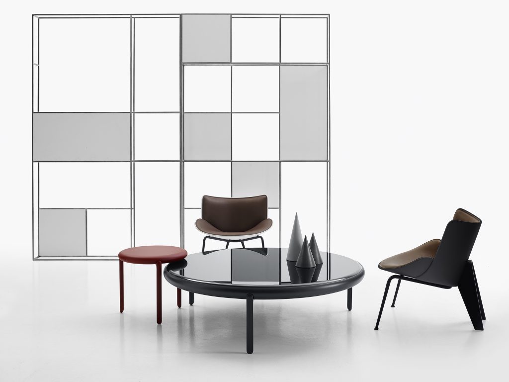 Maru coffee and side table, Do-Maru armchairs