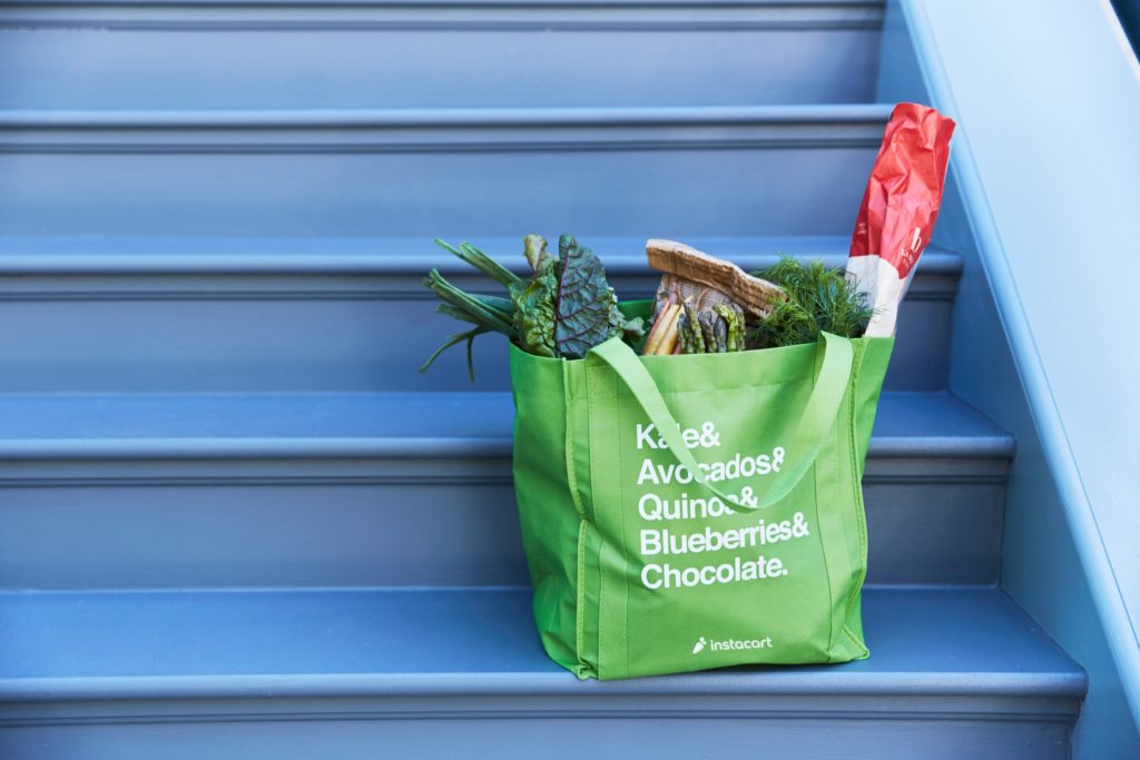 Instacart delivers groceries straight to your doorstep in just one hour.