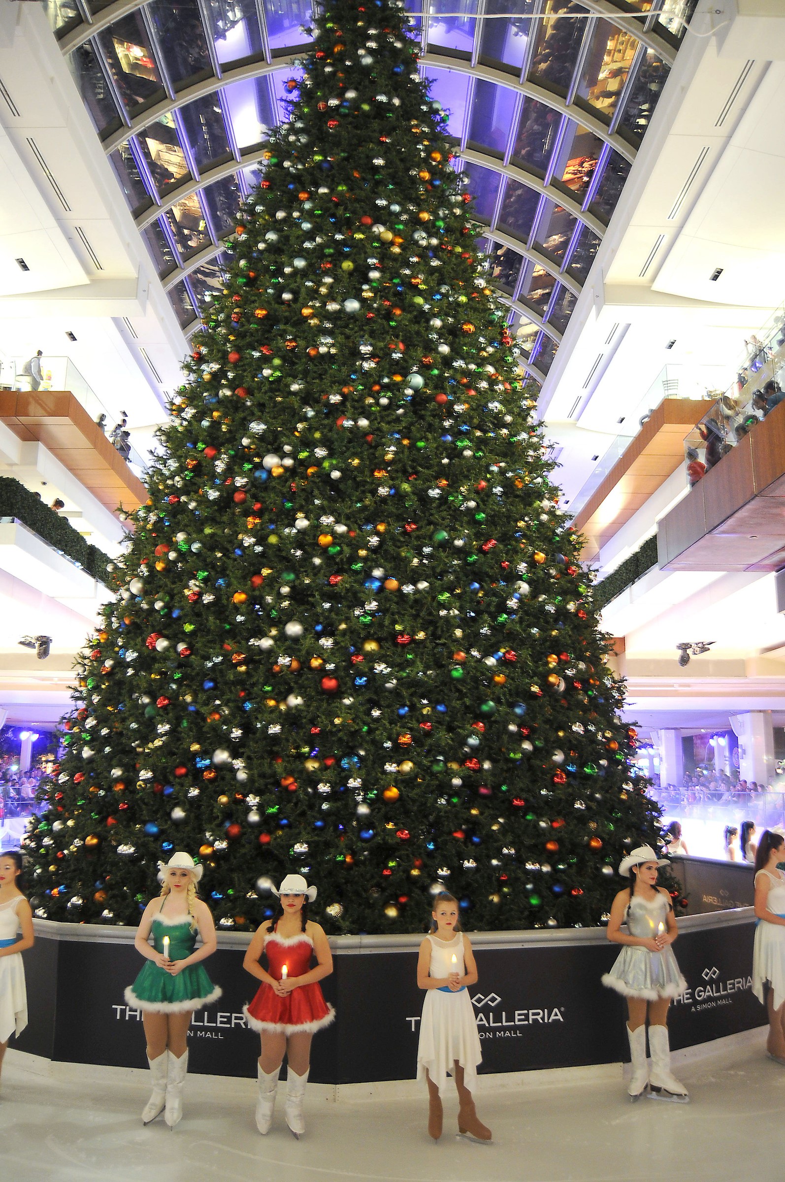 A Holiday Giant Galleria's Massive Christmas Tree Lighting Lures a
