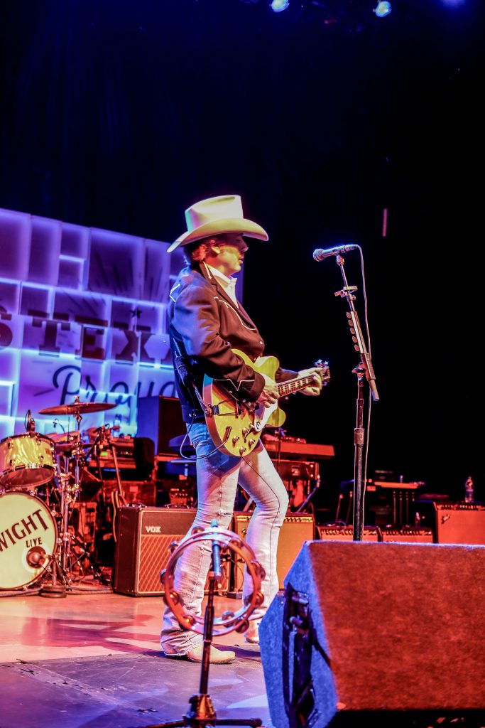 Dwight Yoakam
