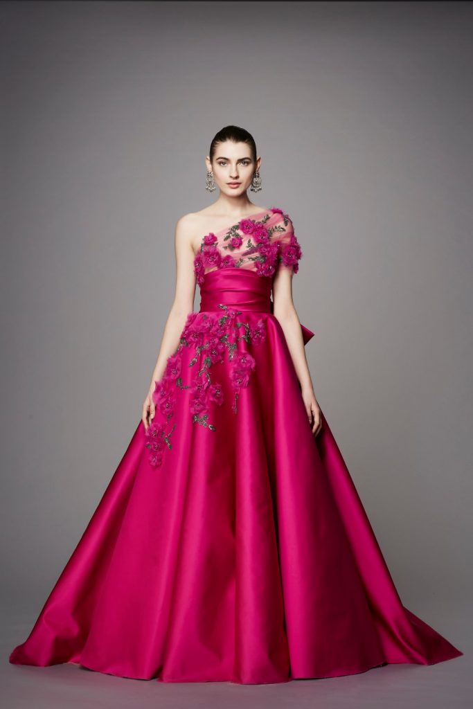Marchesa is know for its stunning red carpet gowns and bridal gowns.