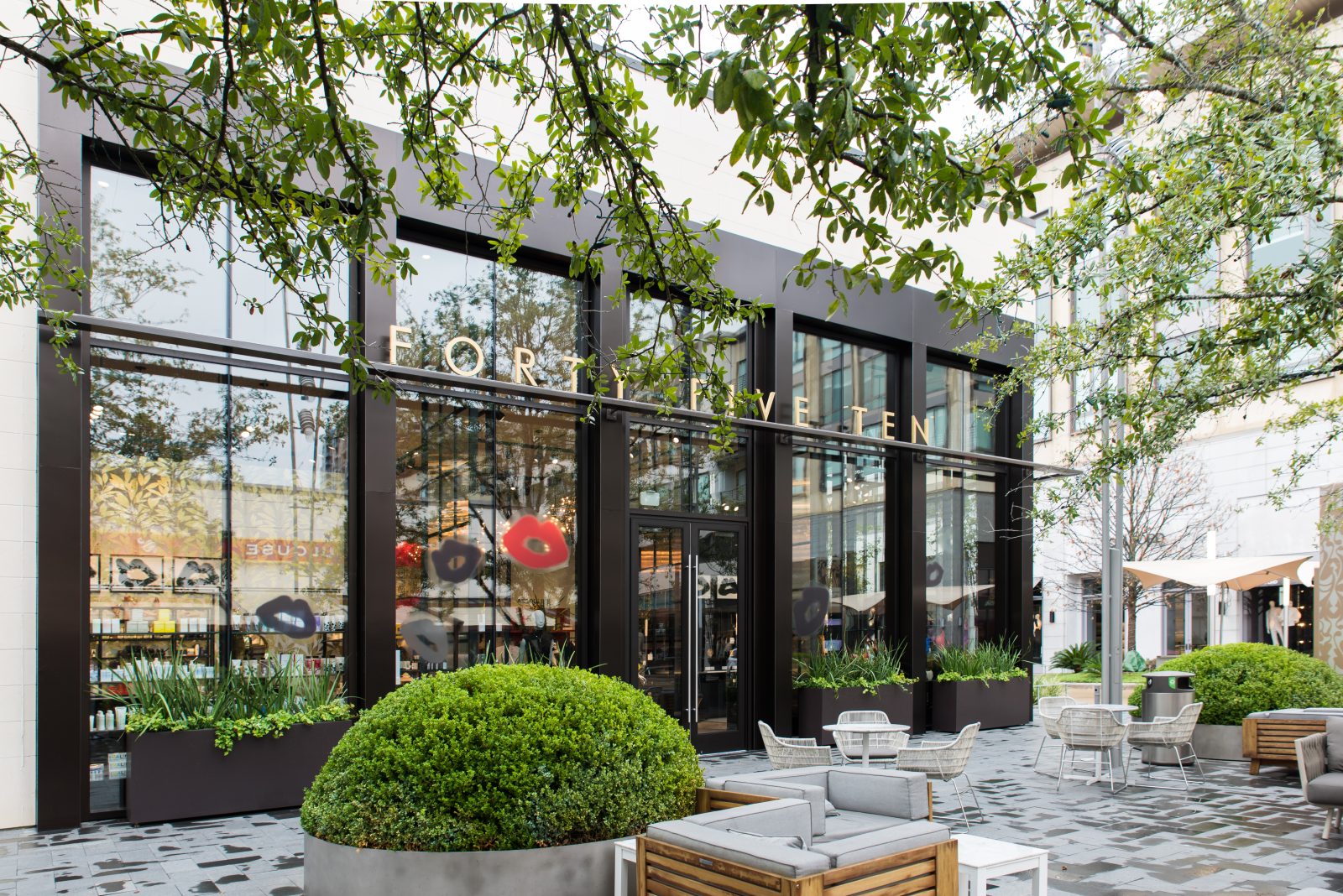 An Insider's Guide to Houston's Mall Life Seven Upscale Shopping