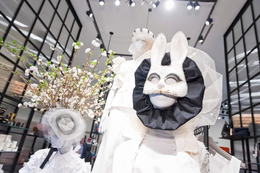 Partygoers kicked off with masked anticipation HGO's ENCORE Opera Ball After Party