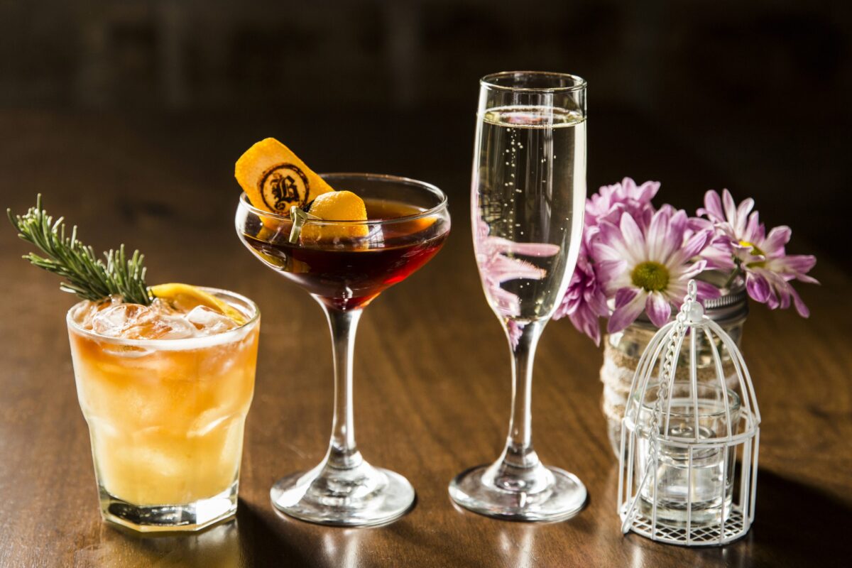 5 Fabulous Cocktail Bars In The Woodlands — Rooftop Sun Traps, Secret ...