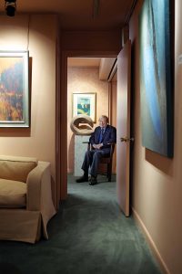 Meredith Long at his eponymous gallery with a sculpture by Masaru Takiguchi, and Mary Cassatt’s "Under the Horse-Chestnut Tree," 1896-1897. (Photo by Pär Bengtsson)