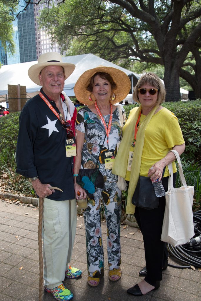 Marks & Barbara Hinton, Susanne Theis