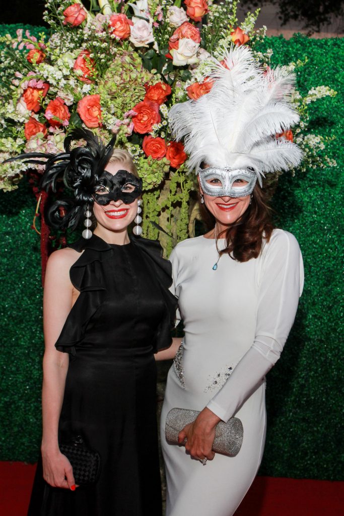 Isabel David and Kristen Berger