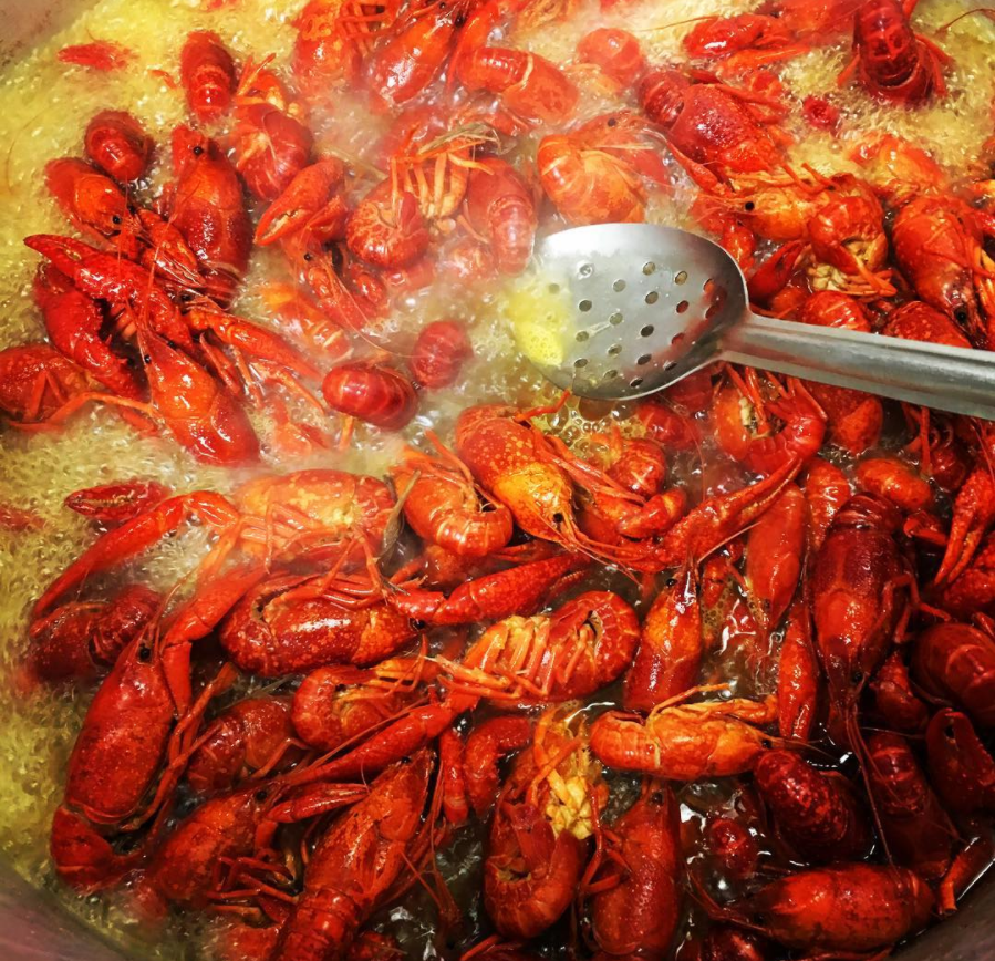 The newly opened Laurenzo's in Midtown is rolling out crawfish specials every Wednesday. (Photo courtesy @laurenzos1910) 