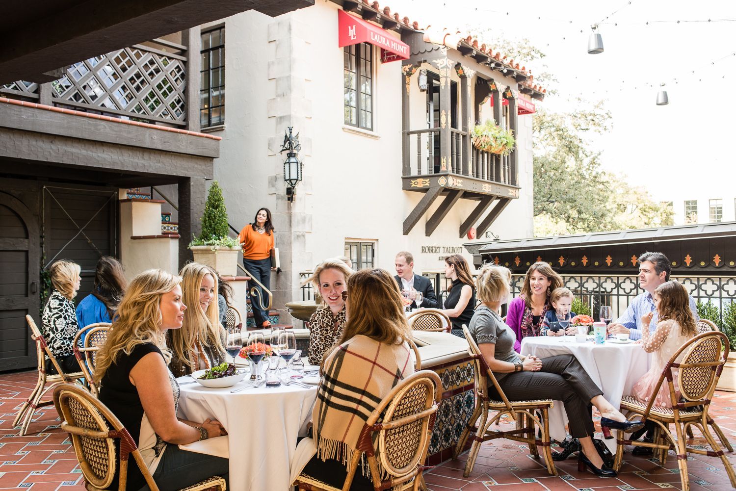 Dallas Super Chefs Team Up to Open Two New Restaurants Buzzy Romantic