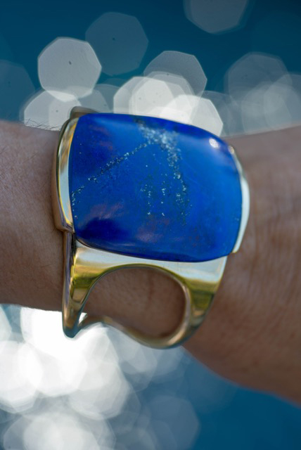 Lisa Eisner's Frizzle Crisp cuff in lapis