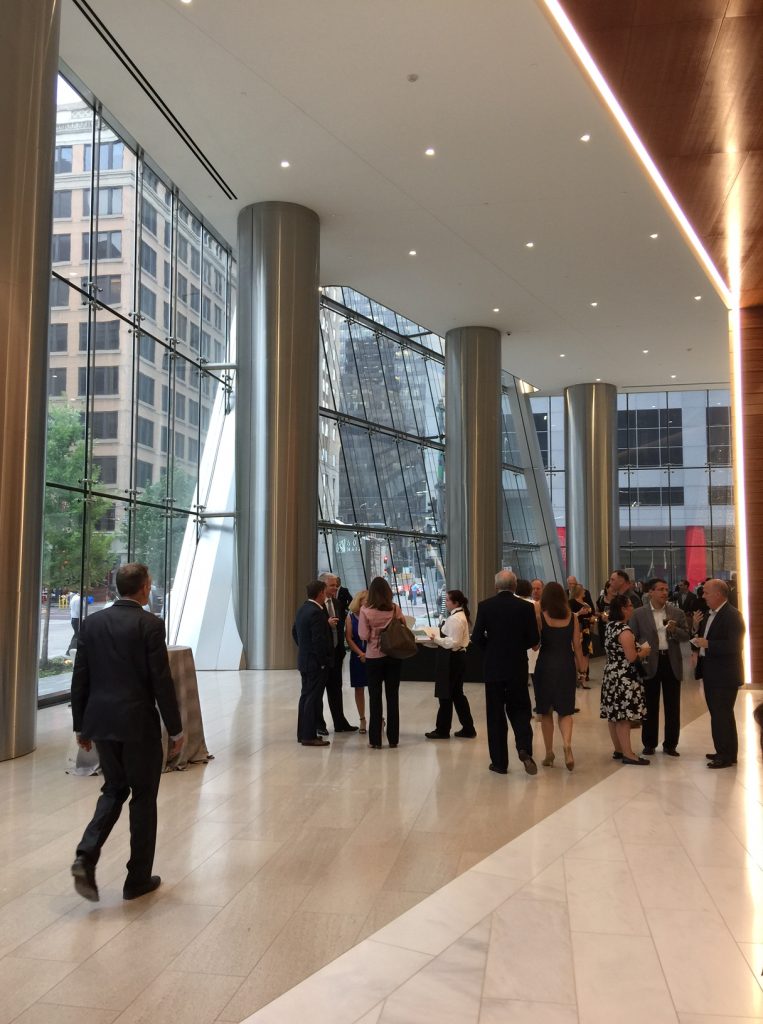 609 at Main and Texas