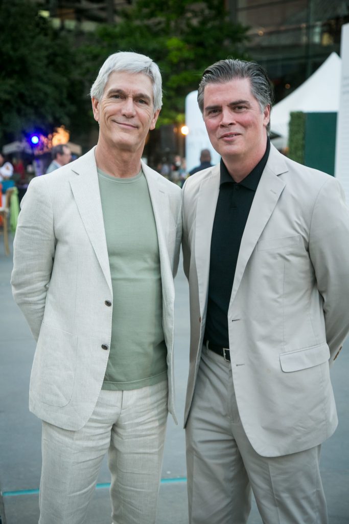 Larry Lane, Bentley Tibbs