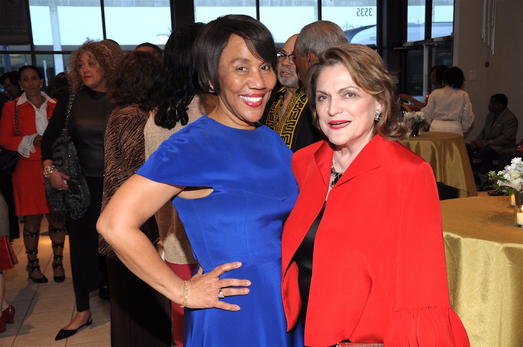 Myrtle Jones, Beth Wolff