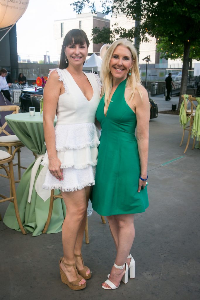 Tia Wynne, Katherine Wynne