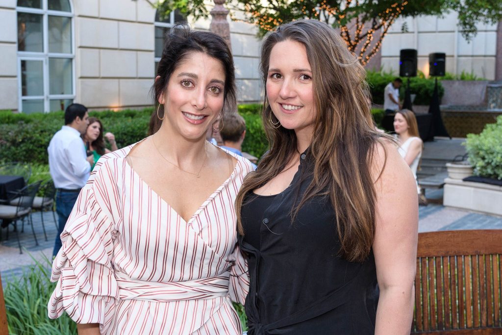 Anna Homsey, Caroline Harrison