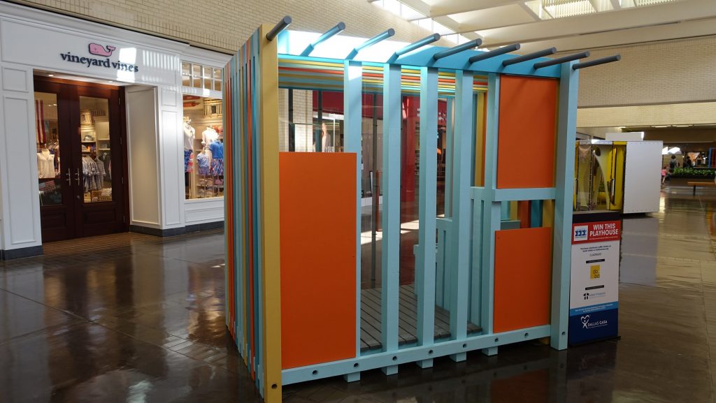 Designed by Domiteaux + Baggett Architects, the Cuadrado is a colorful, open playhouse. 