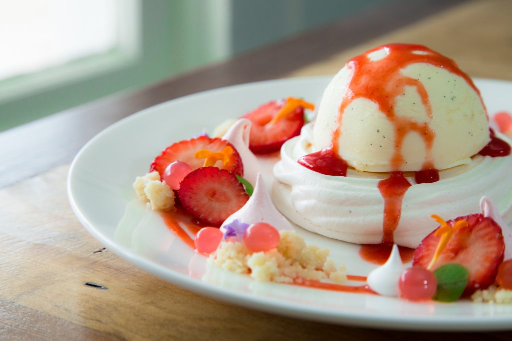 The Stagecoach Inn's famous Strawberry Kiss dessert