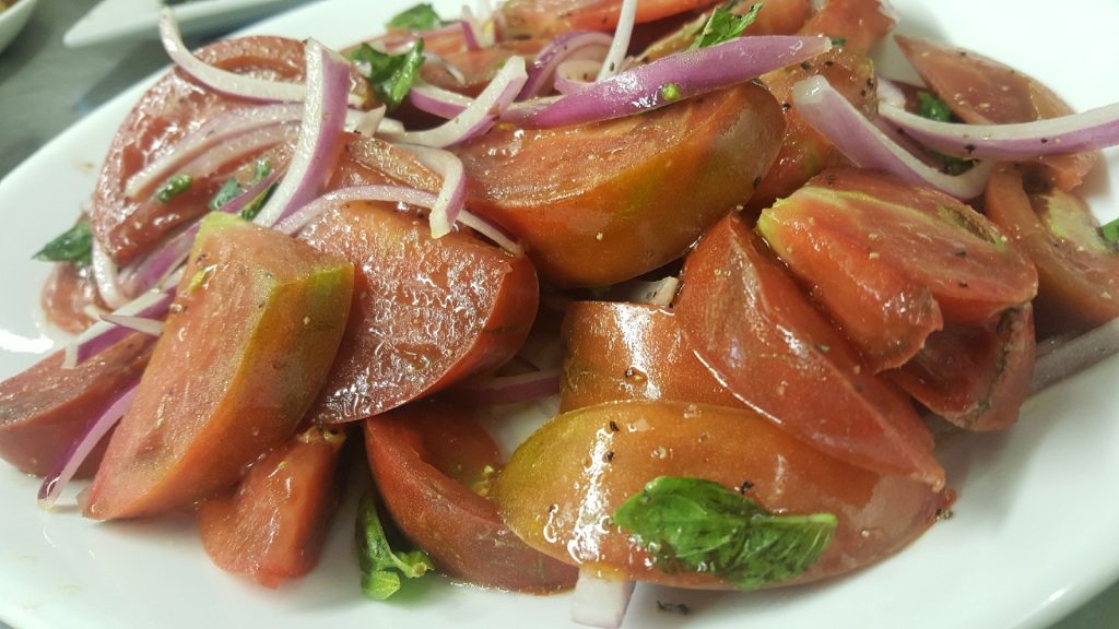Fresh tomato salad