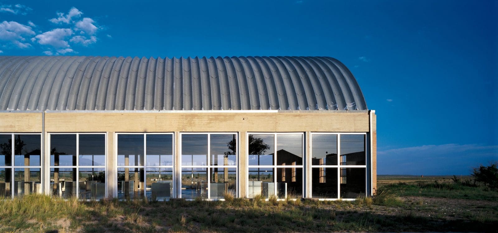 Solange Embraces Mysterious Marfa — Can Beyonce be far Behind: Scales ...