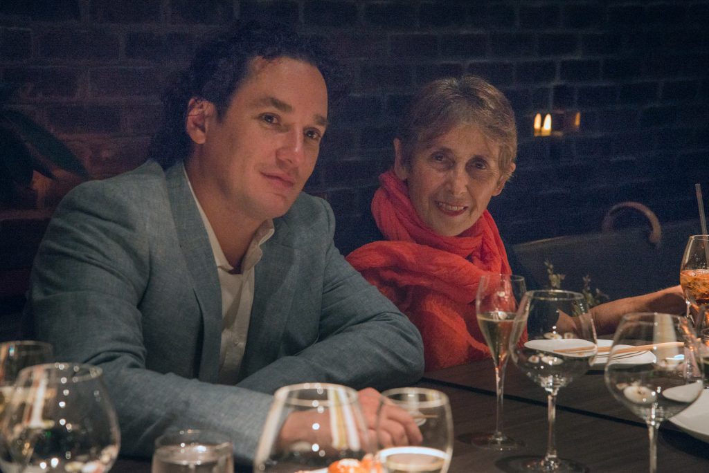 Gustavo Vélez, Anne Breux