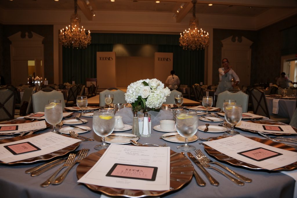 Selina Sauter, Jessica Strake, Sharnell Harris