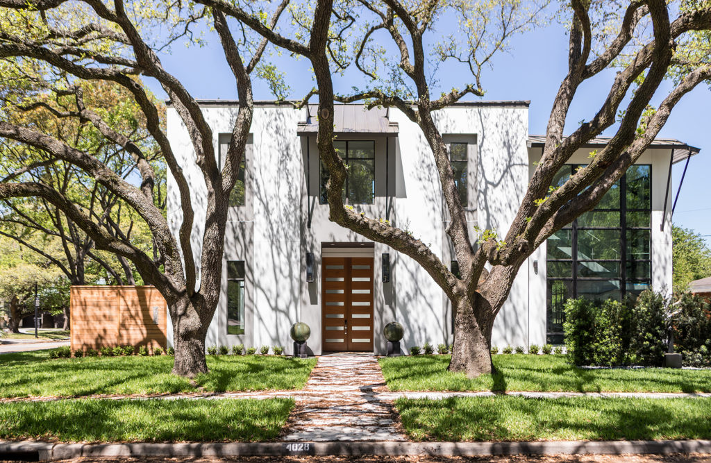 Afton Oaks home designed by refuGe Studio, photography Kenny Braun Photography