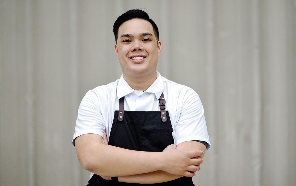 Seaside Poke brings chefs such as Tai Nguyen, who boast big-time restaurant experience.