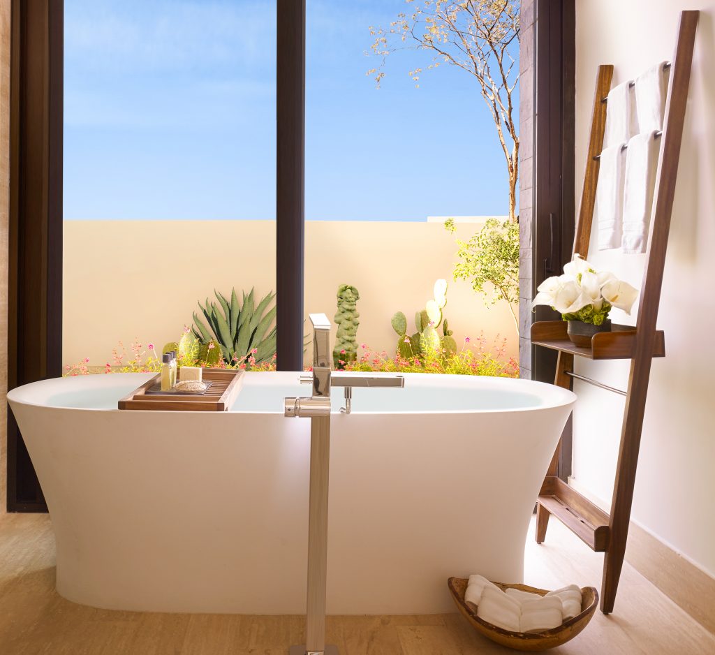 Talk about a bath with a view... Montage Residences Los Cabos brings nature close.
