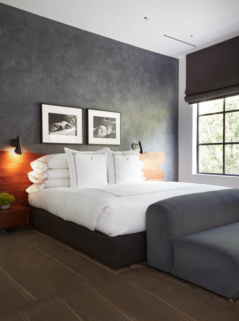 The earthy color palette makes for a serene atmosphere. 