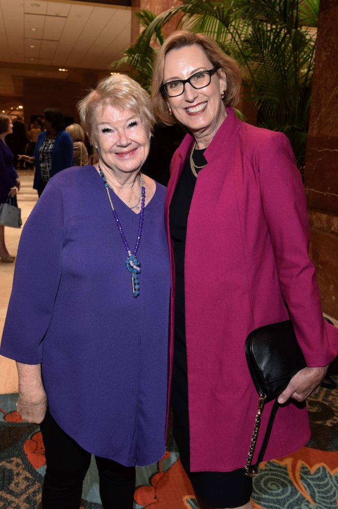 Nancy Ann Hunt, Roslyn Dawson Thompson