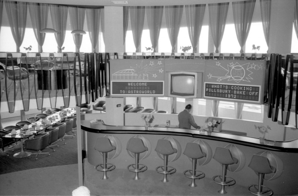 The Minidome hosted the Pillsbury Bake Off of 1972. (Houston Metropolitan Research Center, Houston PublicLibrary RGD0006N-1970-3341-018)