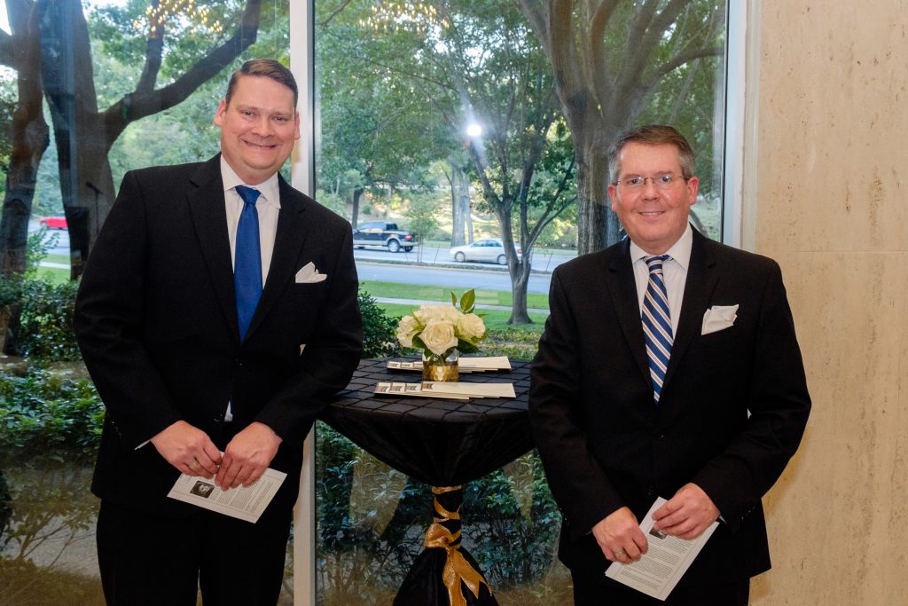 Mark Quigley, Brian Sharp