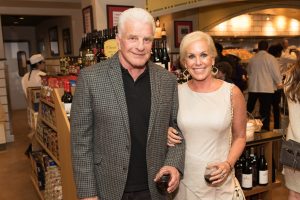 Phil Romano, Lynn Dowell