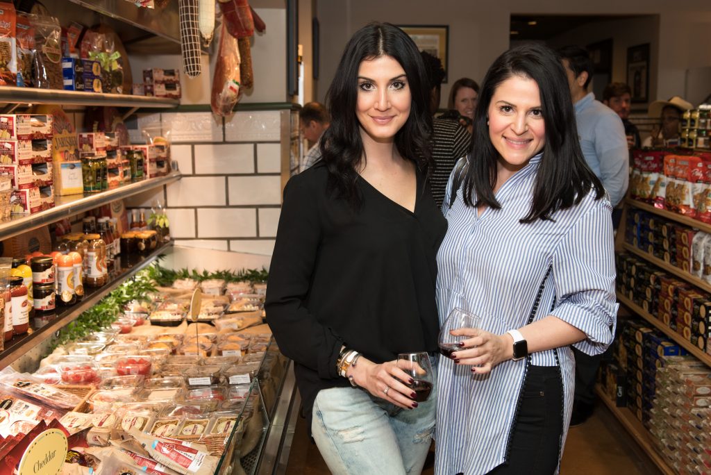 Lexi Aziz, Kelsie Aziz