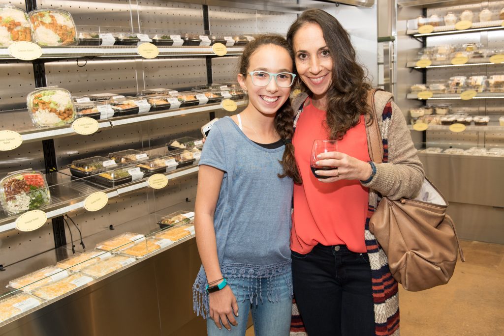 Brooke Manning, Meridith Manning