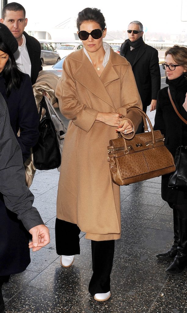 WORLD RIGHTS: EXCEPT ITALY, USA, GERMANY,AUSTRIA, SWITZERLAND, FRANCE, SPAIN AND PORTUGAL

Katie Holmes seen arriving at Malpensa Airport in Milan, Italy 24/02/2011

BYLINE BIGPICTURESPHOTO.COM: 

REF:1805

USAGE OF THIS IMAGE OR COPY WRITTEN THAT IS BASED ON THE CAPTION, IS CONDITIONAL UPON THE ACCEPTANCE OF BIG PICTURES'S TERMS AND CONDITIONS, AVAILABLE AT WWW.BIGPICTURESPHOTO.COM

STRICTLY NO MOBILE PHONE APPLICATION OR ÔAPPSÕ USE WITHOUT PRIOR AGREEMENT *** Local Caption *** .