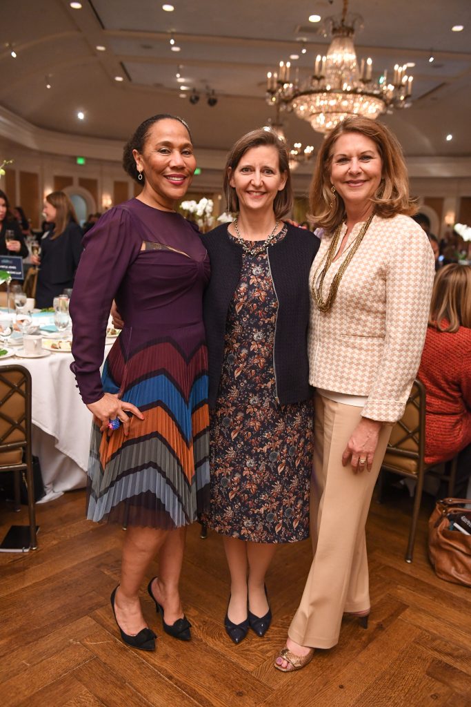 A Night Out with Dress for Success at River Oaks Country Club