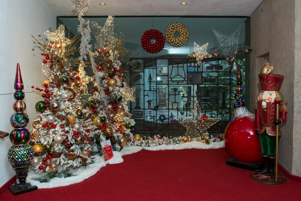 Alley Theatre's Deck the Trees post-Harvey