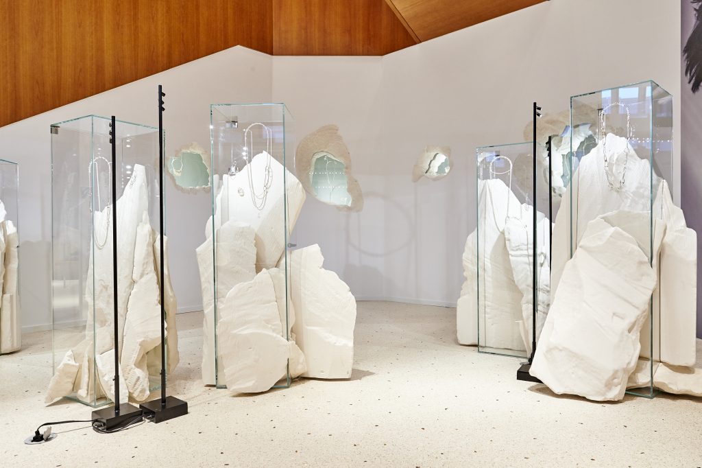 Hermes unveils Chaine d'ancre Punk collection at River Oaks District