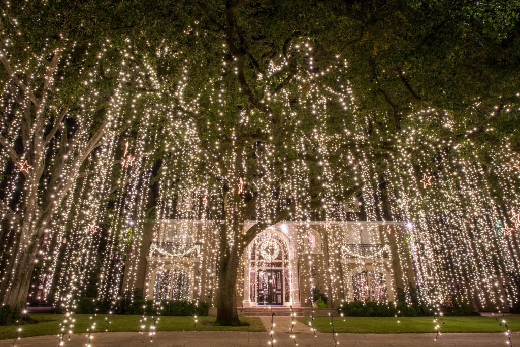 Allshouse home Christmas decorations