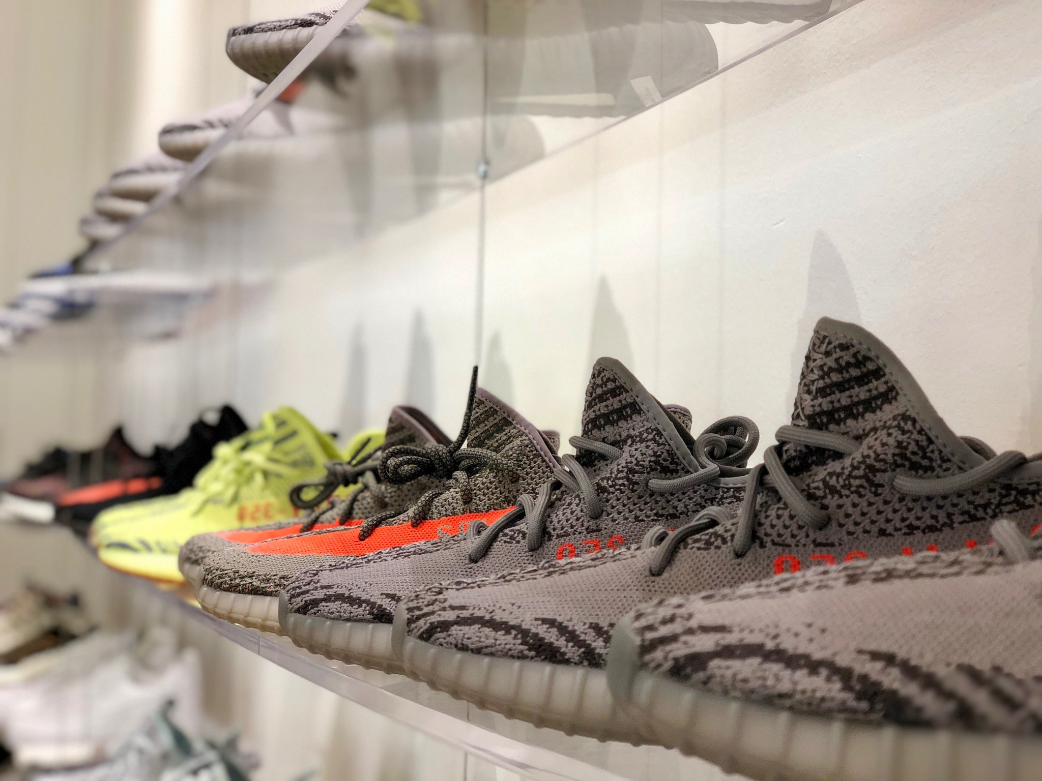 galleria mall yeezys