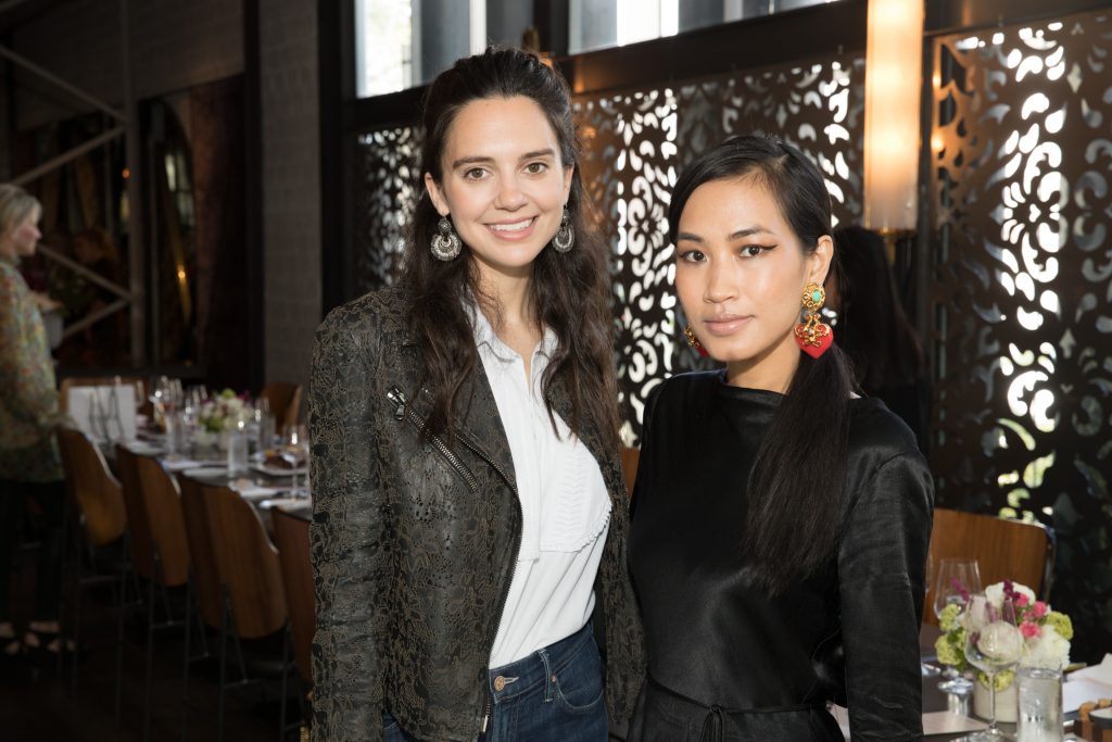 Cristina Lynch, Nini Nguyen