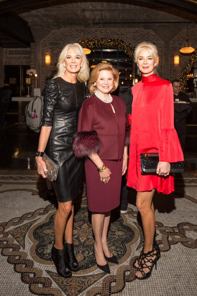 Pet Set Gifting party