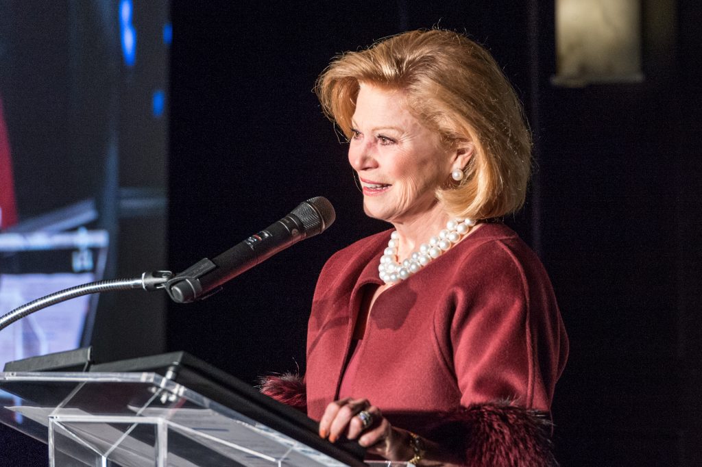 Pet Set Gifting party