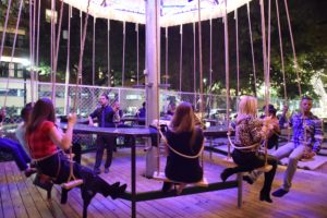 Oakmont_swingset